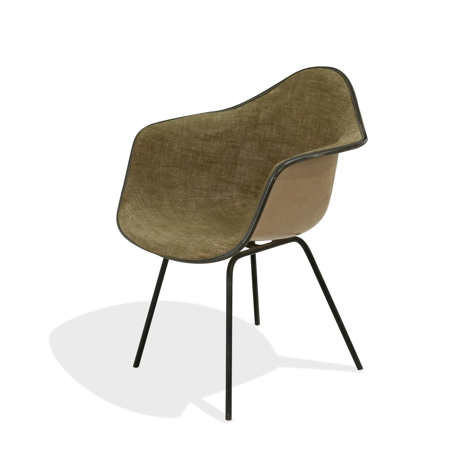 Charles & Ray Eames - Shell Chair (1 of 5)