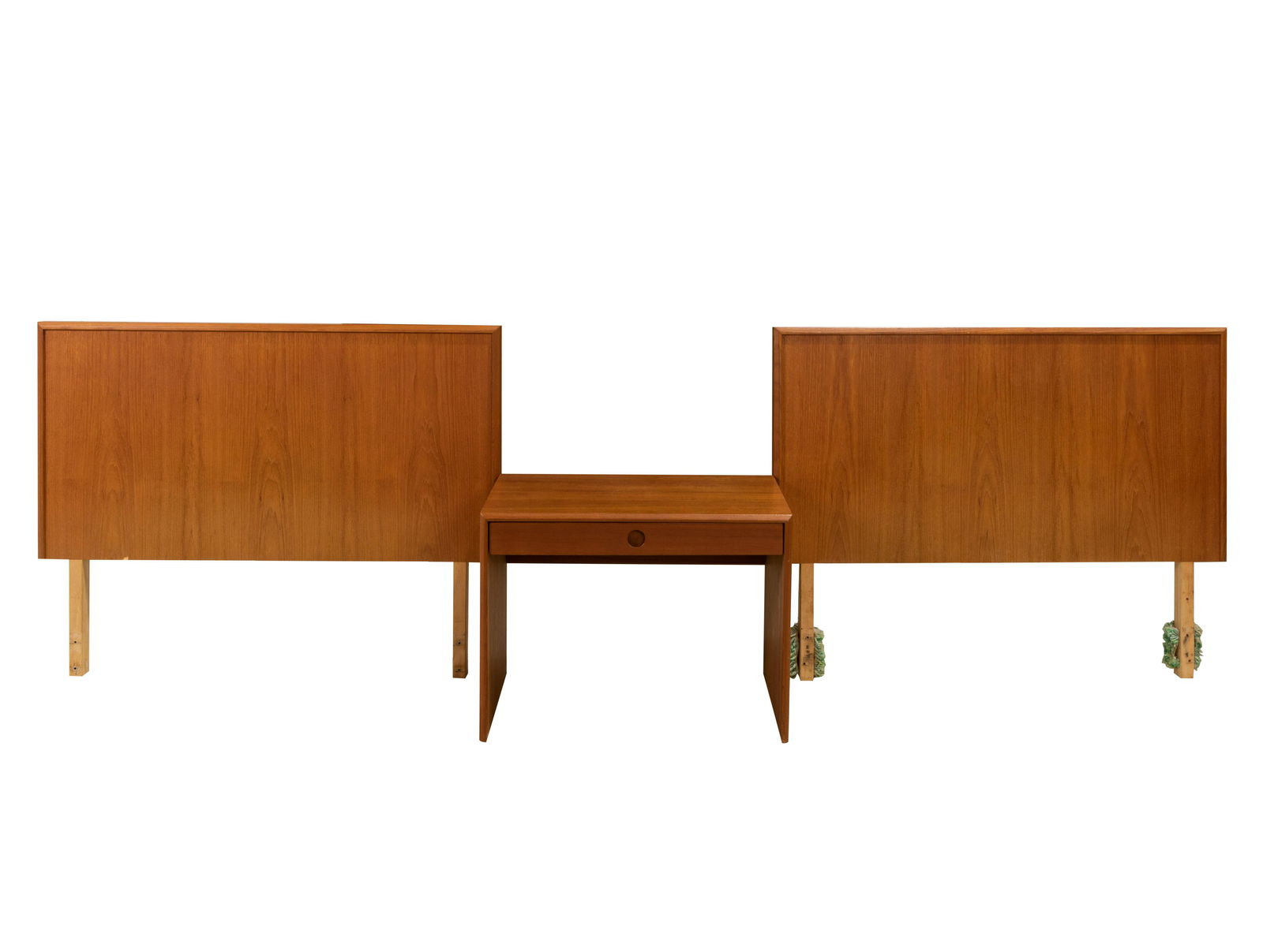 Headboards and Center Table: Description - Headboards, 2 and center table. Dimensions - 33" x 43"