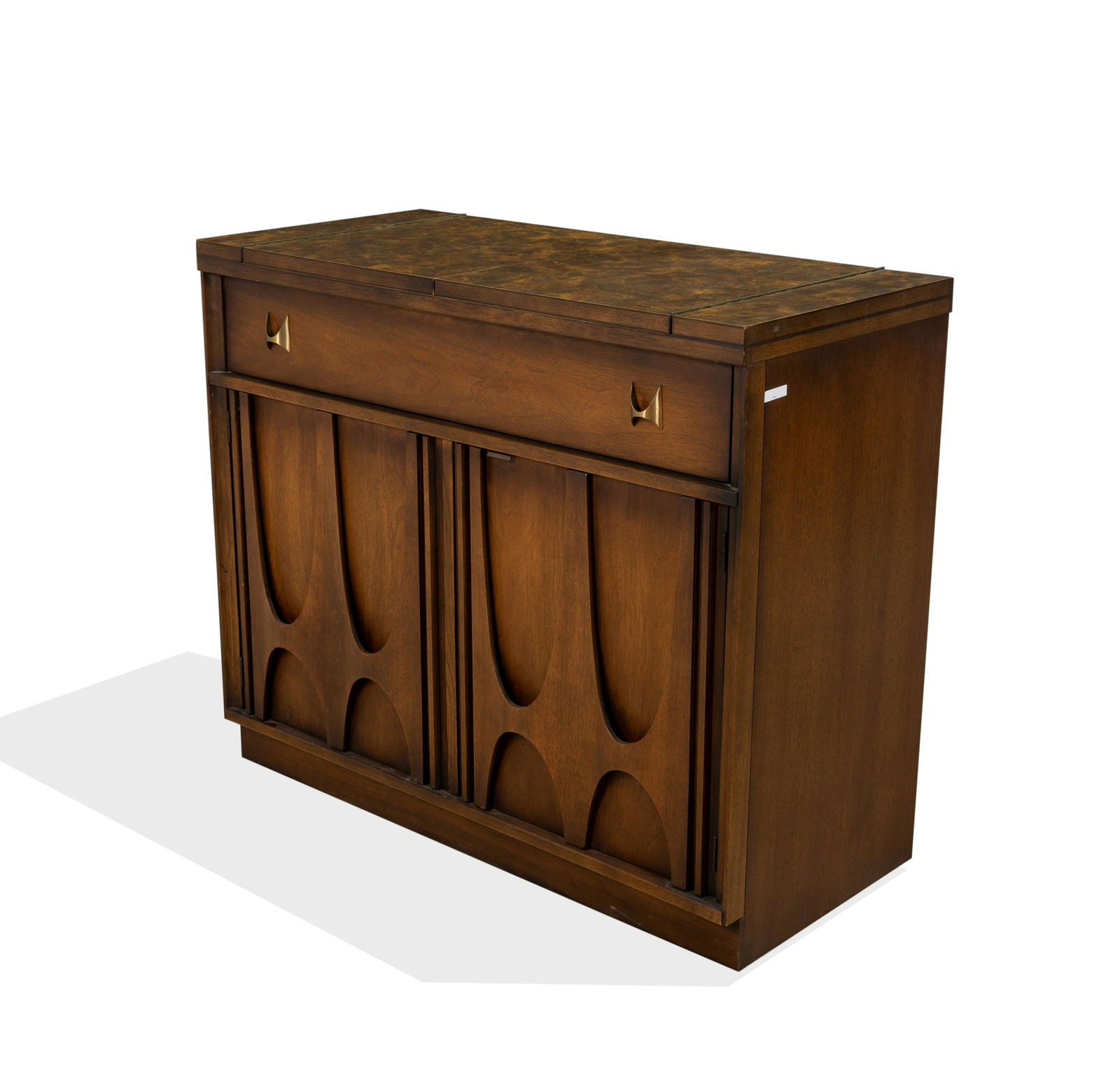 Broyhill Brasilia - Server (1 of 4)