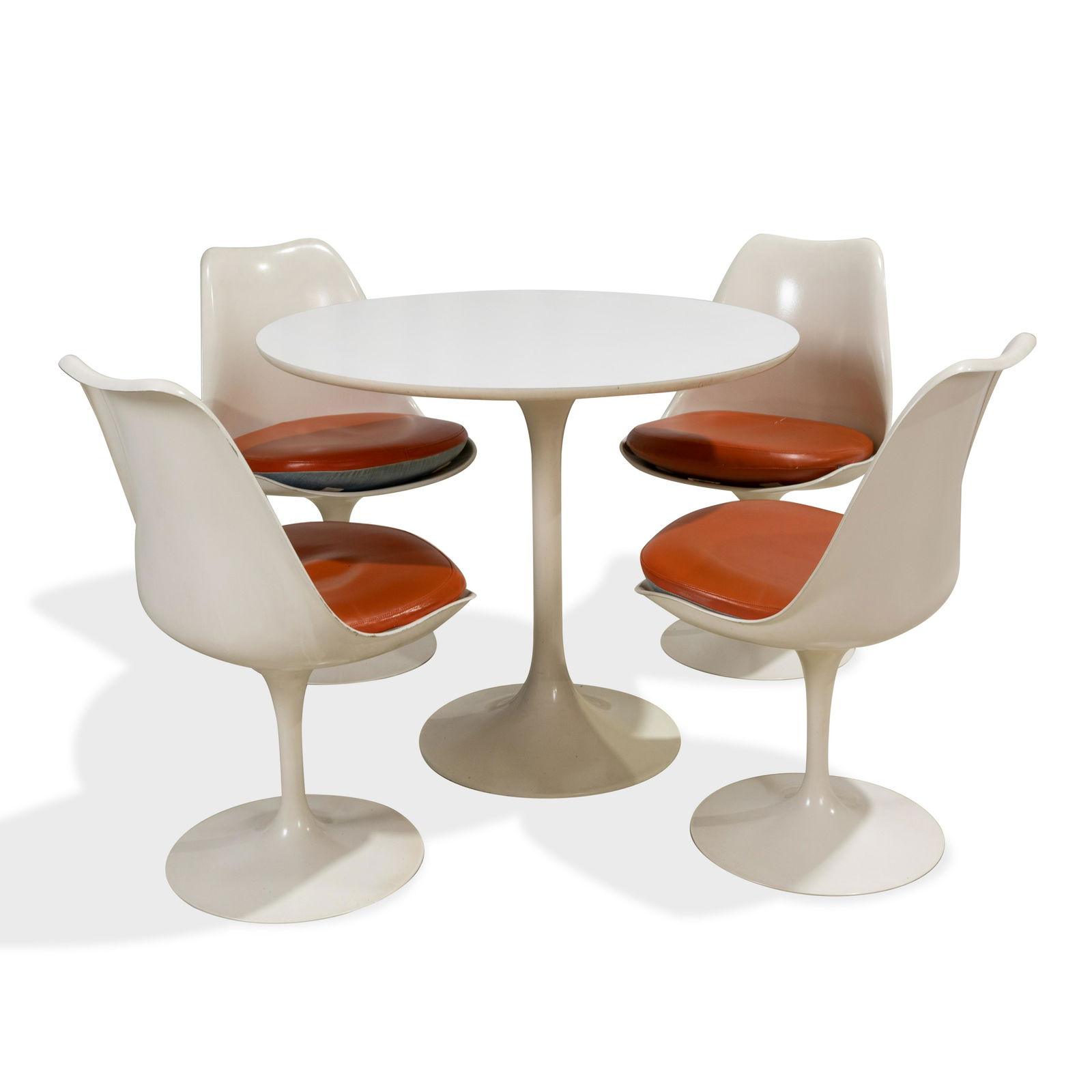 Eero Saarinen - Knoll - Table and 4 Chairs (1 of 4)