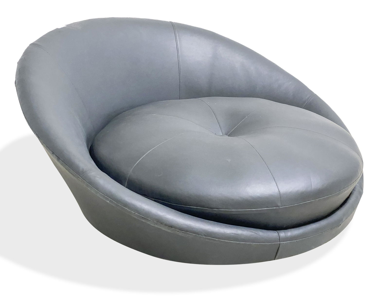 Leather Love Chair (1 of 4)