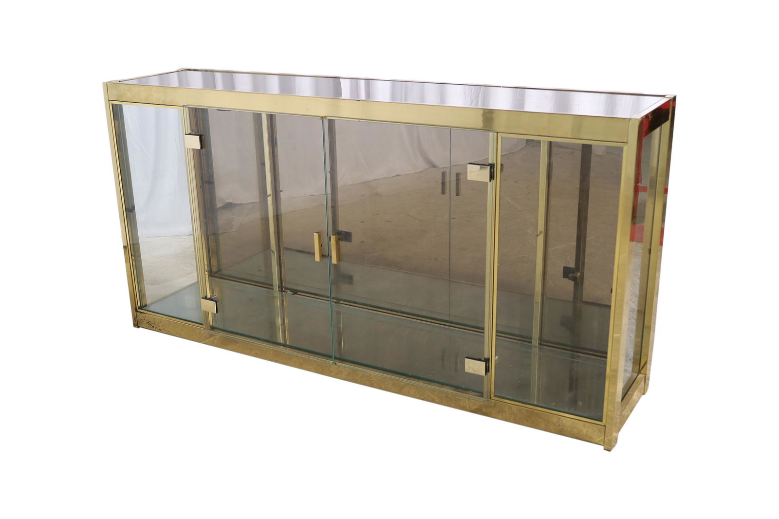 Brass Curio Cabinet (1 of 3)