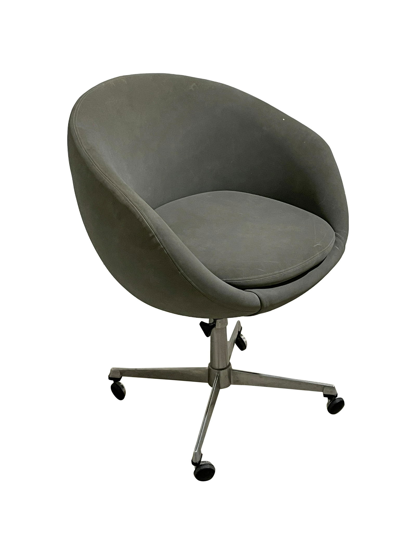 Overman Style - Pod Chair (1 of 3)