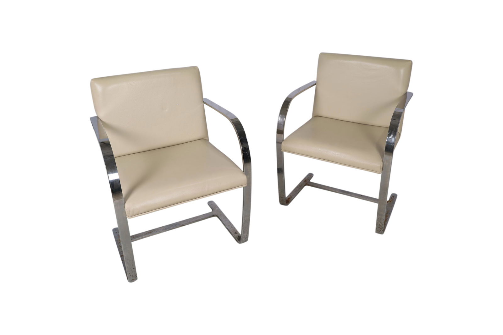 Gordon - BRNO Style Arm Chairs - Pair (1 of 4)