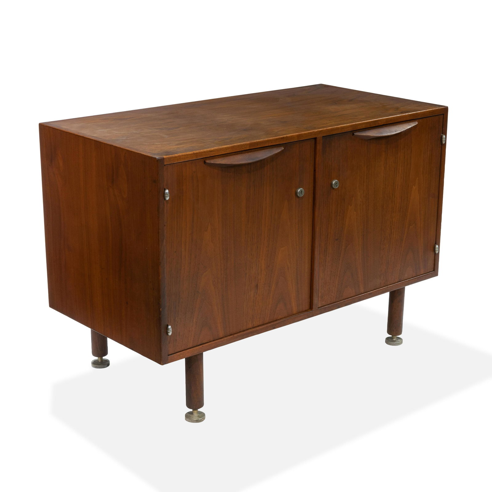 Jens Risom - Walnut Compact Credenza (1 of 5)