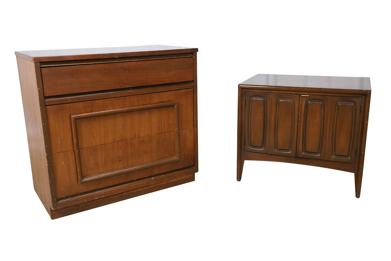 Basset Chest and Broyhill Nightstand (1 of 5)