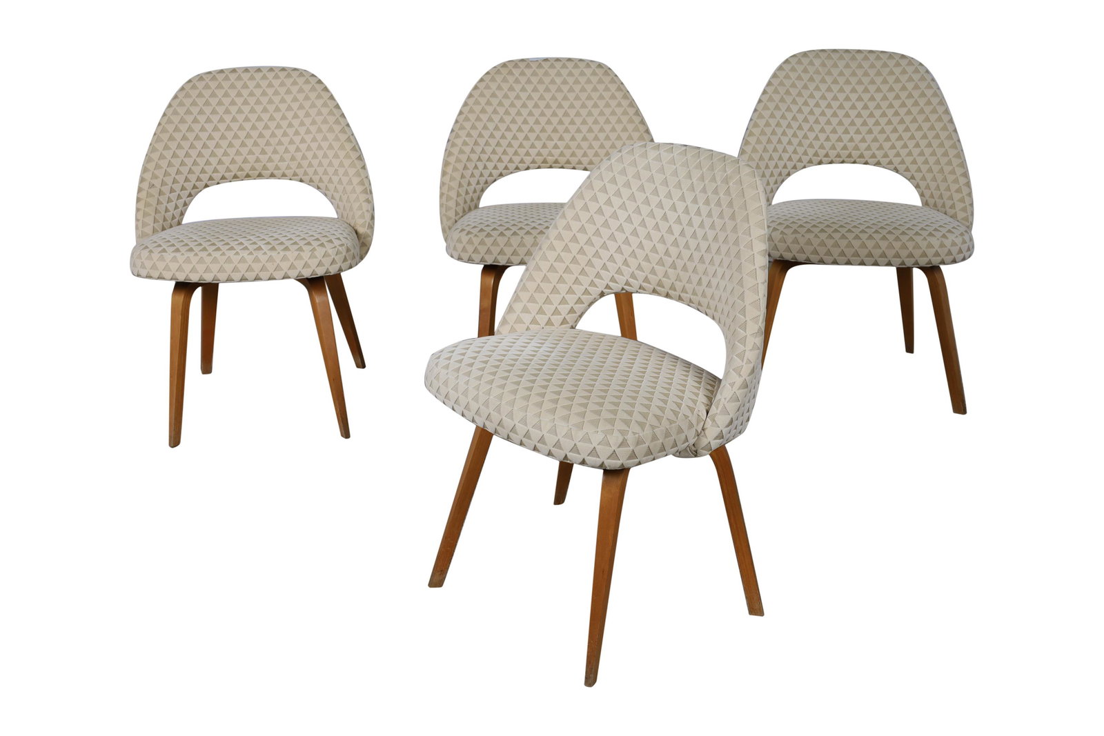 Eero Saarinen - Knoll - Executive Chairs - 4 (1 of 6)