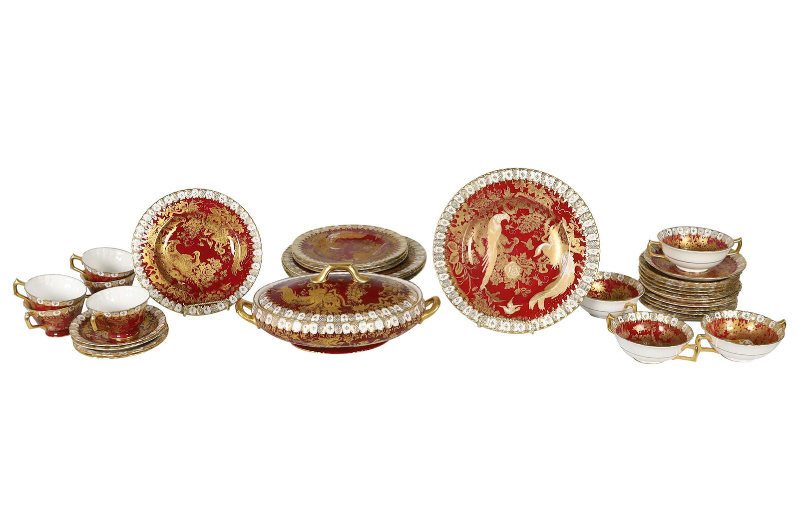 Royal Crown Derby - Paradise Maroon Set (1 of 4)