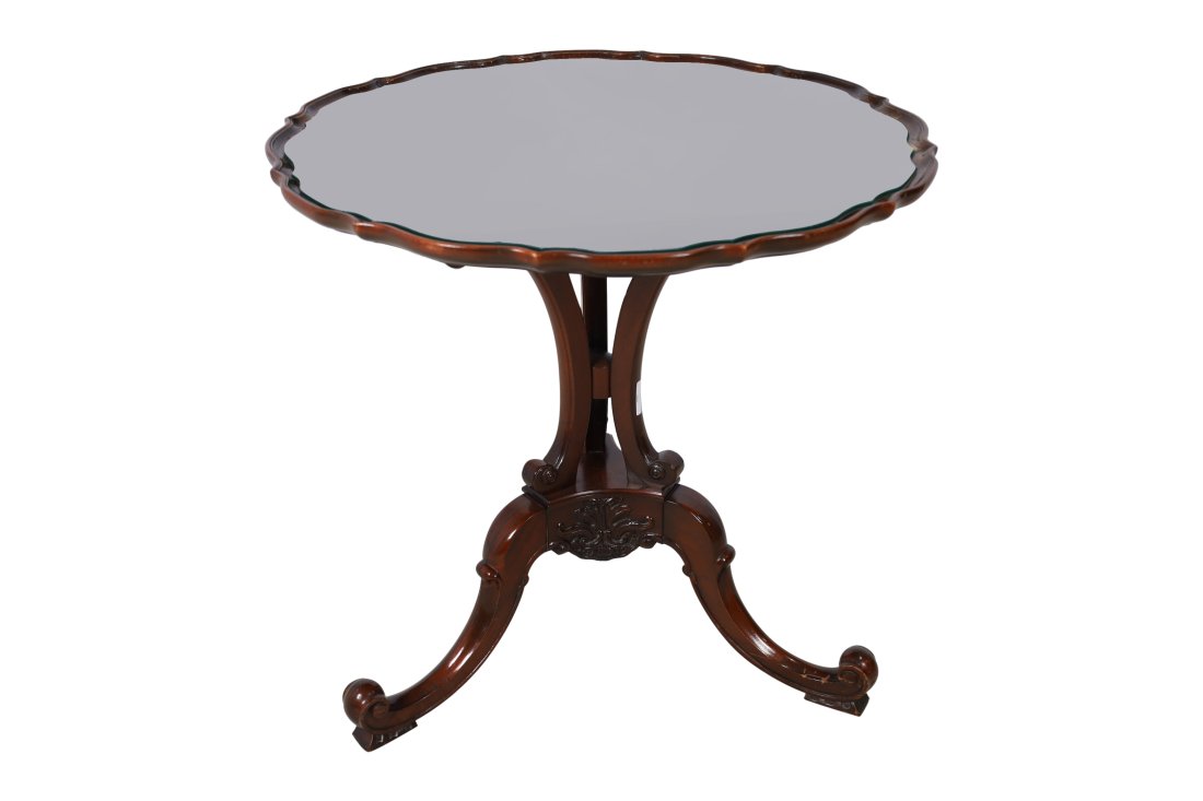 Mahogany Pie Crust Table (1 of 4)