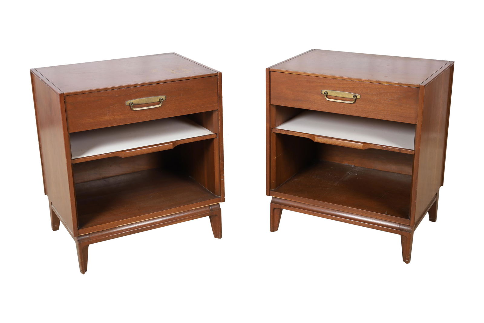 Robert Caldwell NY -  Walnut Nightstands  Pair (1 of 5)