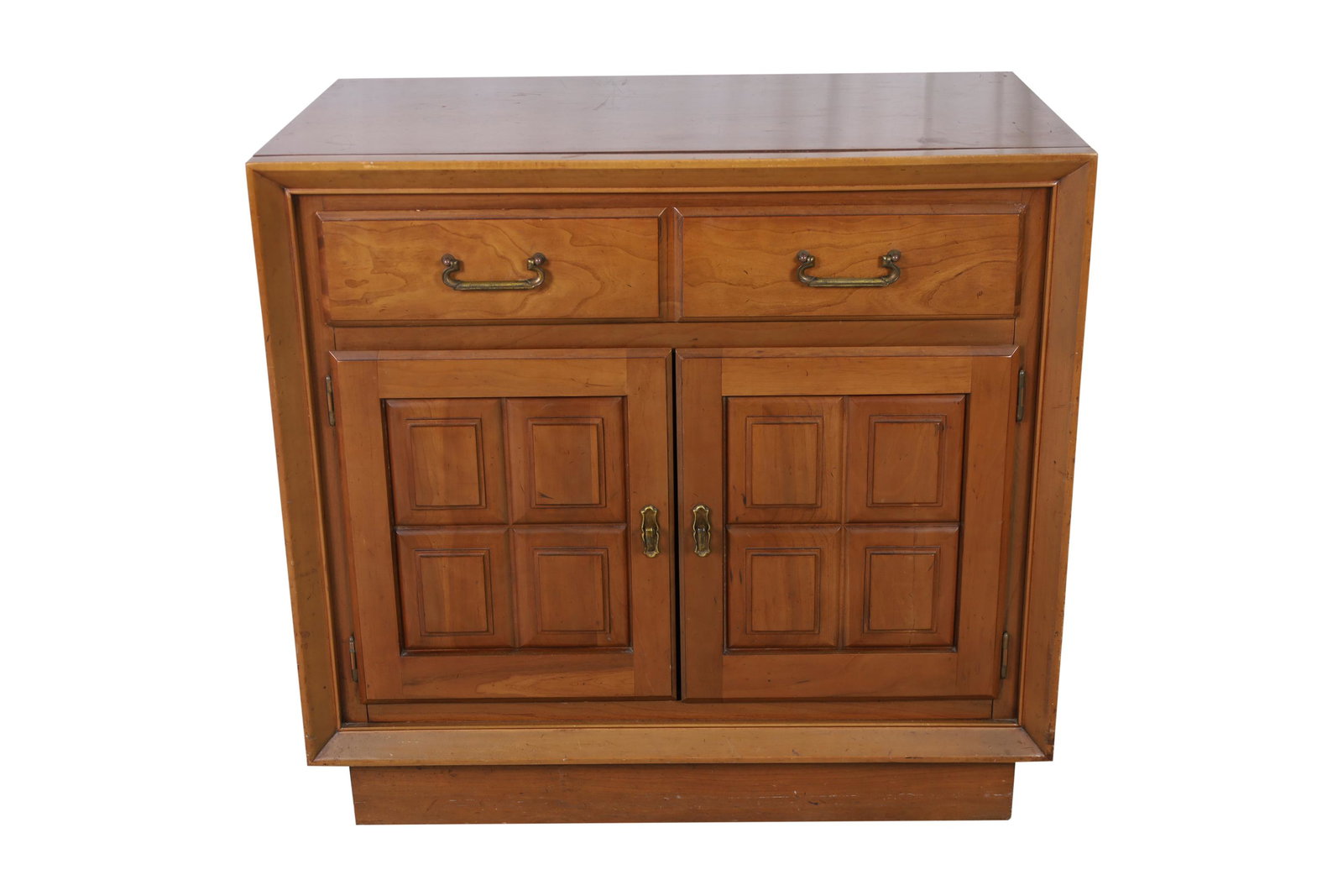 United Furniture Cabinet: United Furniture Cabinet. Dimensions 30x32x19