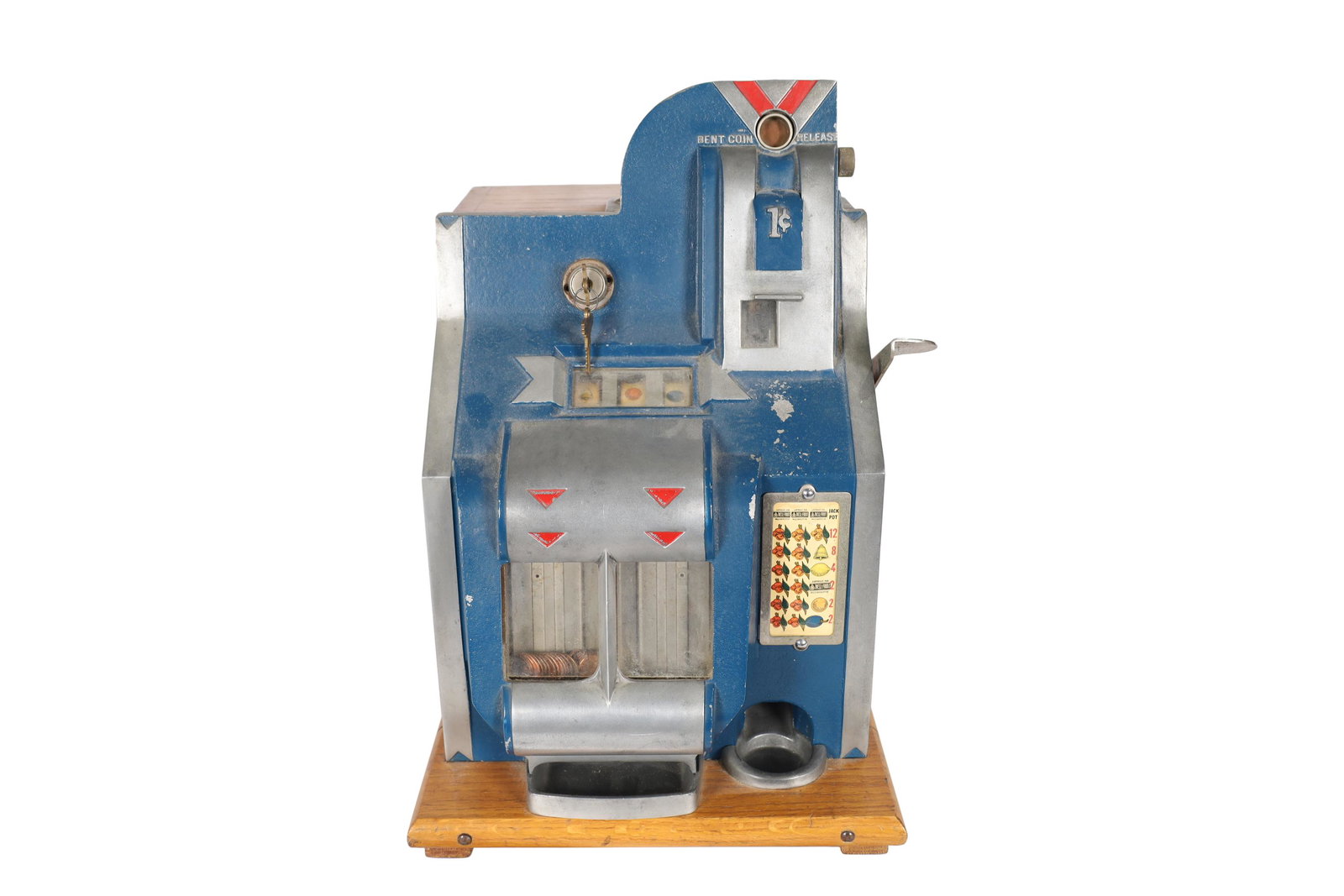 Mills Novelty 1 cent Slot Machine (1 of 6)