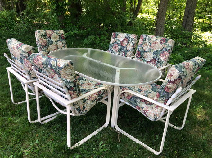 Brown Jordan Table And 6 Chairs