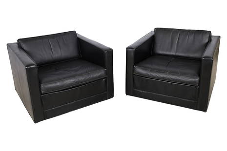 Artifort - Leather Cube Chairs - Pair: Artifort - Leather Cube Chairs - Pair. Dimensions 24x33.5x33