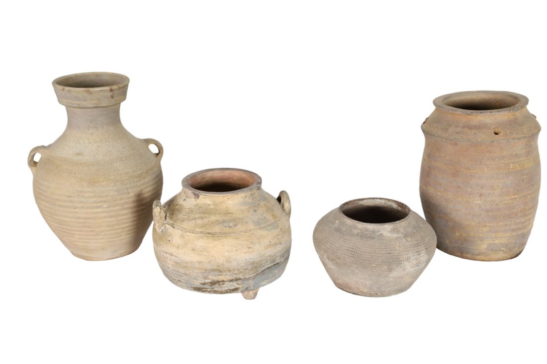 Early Oriental Earthenware Vessels - 4: Early Oriental Earthenware Vessels - 4. Dimensions 11x8