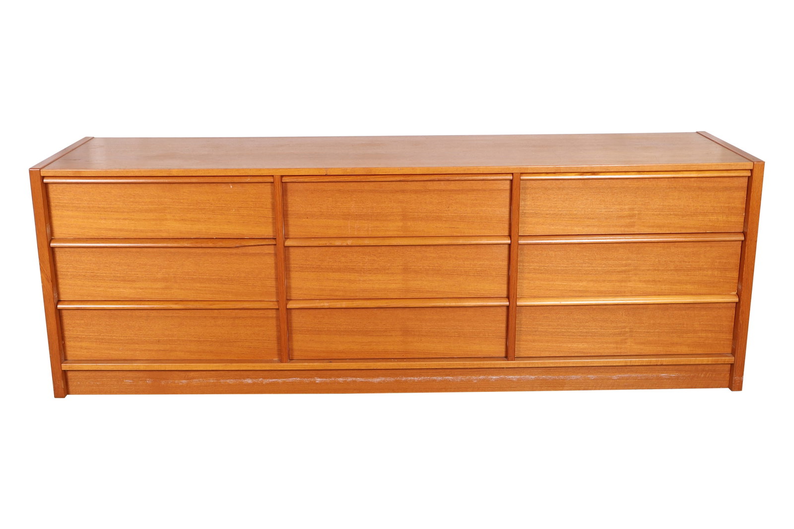 Danish Teak 9 Drawer Dresser: Danish Teak 9 Drawer Dresser. Dimensions 27x77.5x19