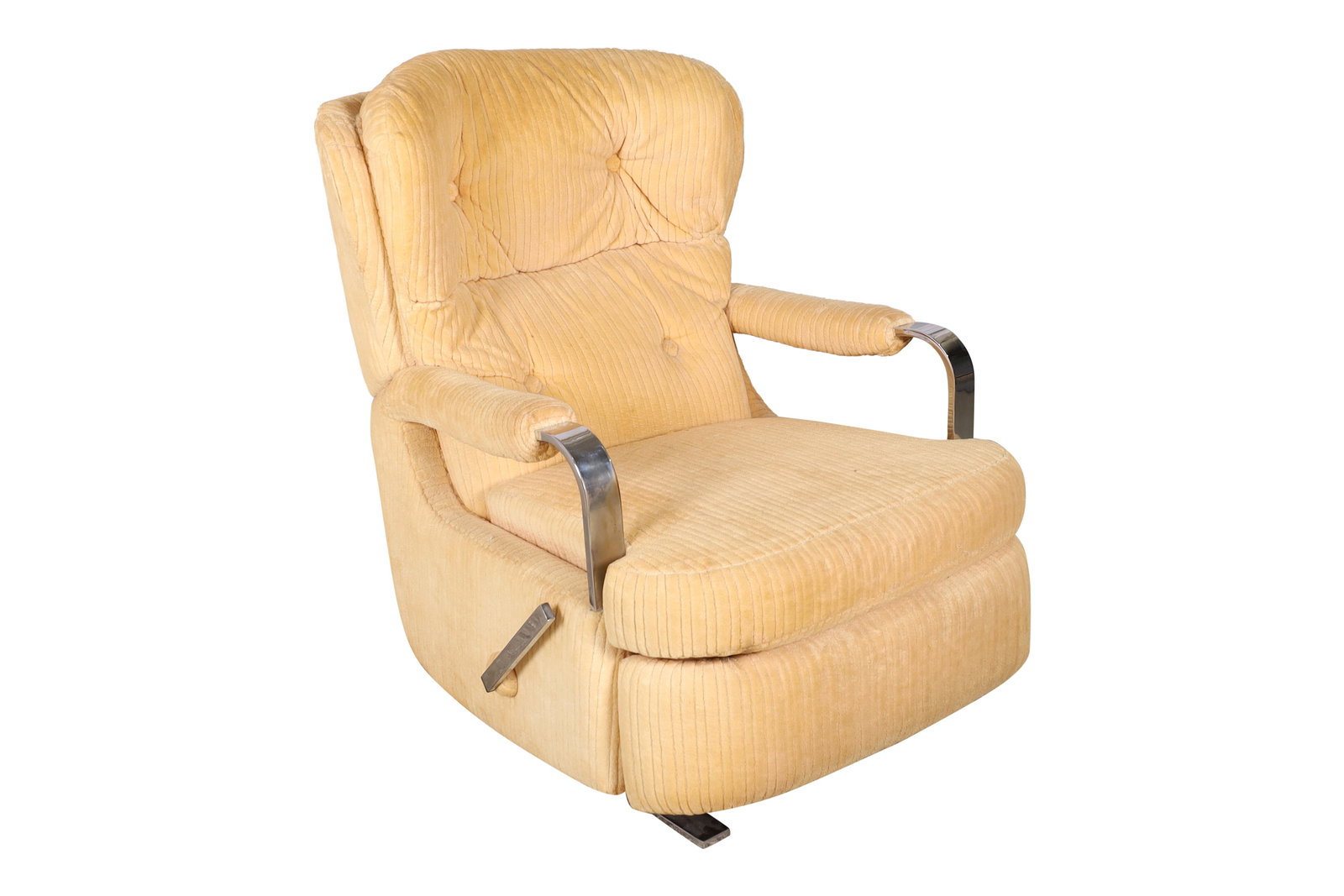 Vintage Chrome Recliner: Vintage Chrome Recliner. Dimensions 39x30x34