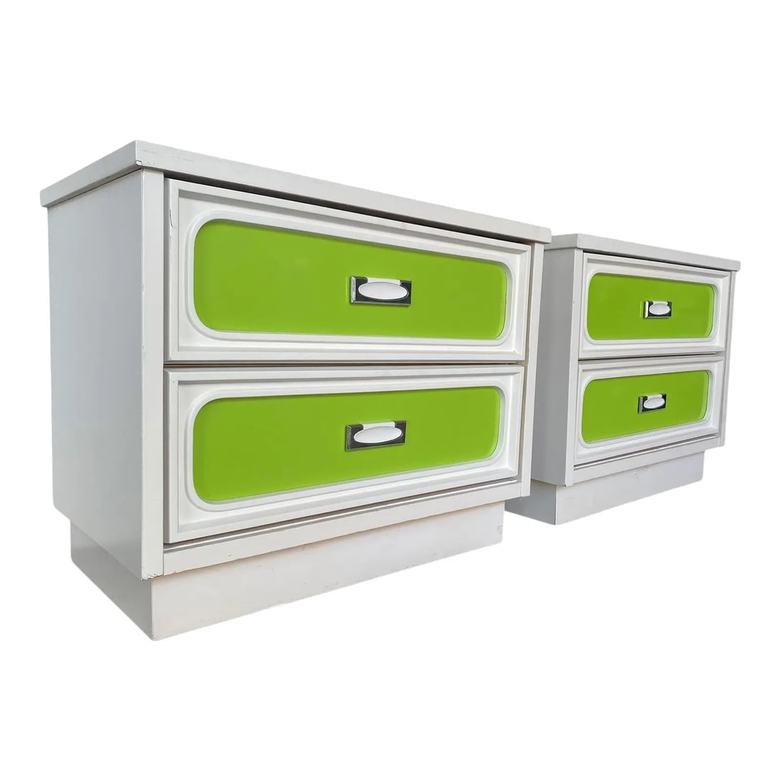 Mid Century  White Lacquered Nightstands - Pair (1 of 3)