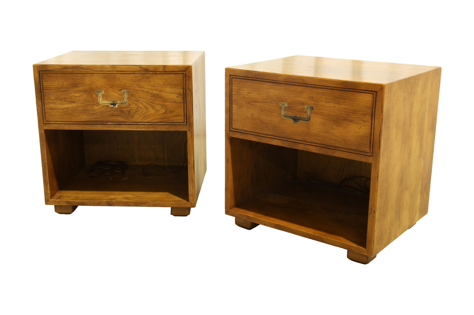 Henredon - Night Stands - Pair (1 of 9)
