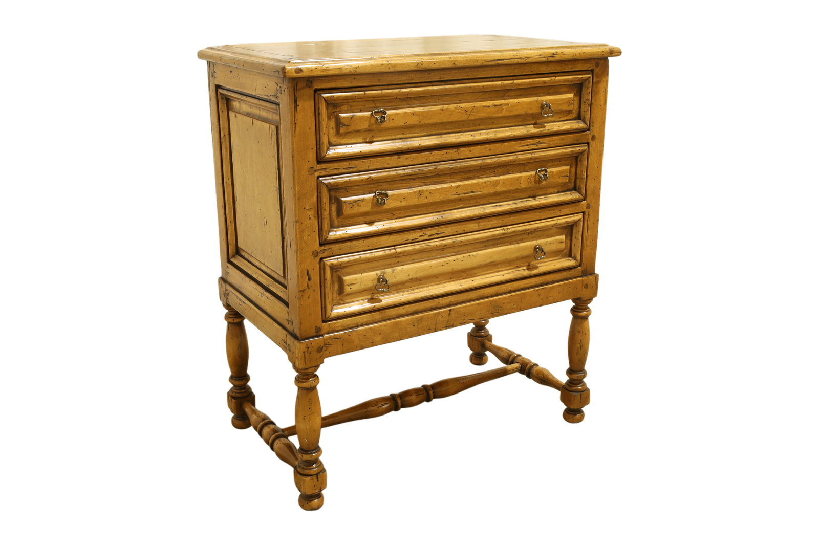 Guy Chaddock - Chest of Drawers: A Guy Chaddock petite chest of drawers Dimensions:28x24x14