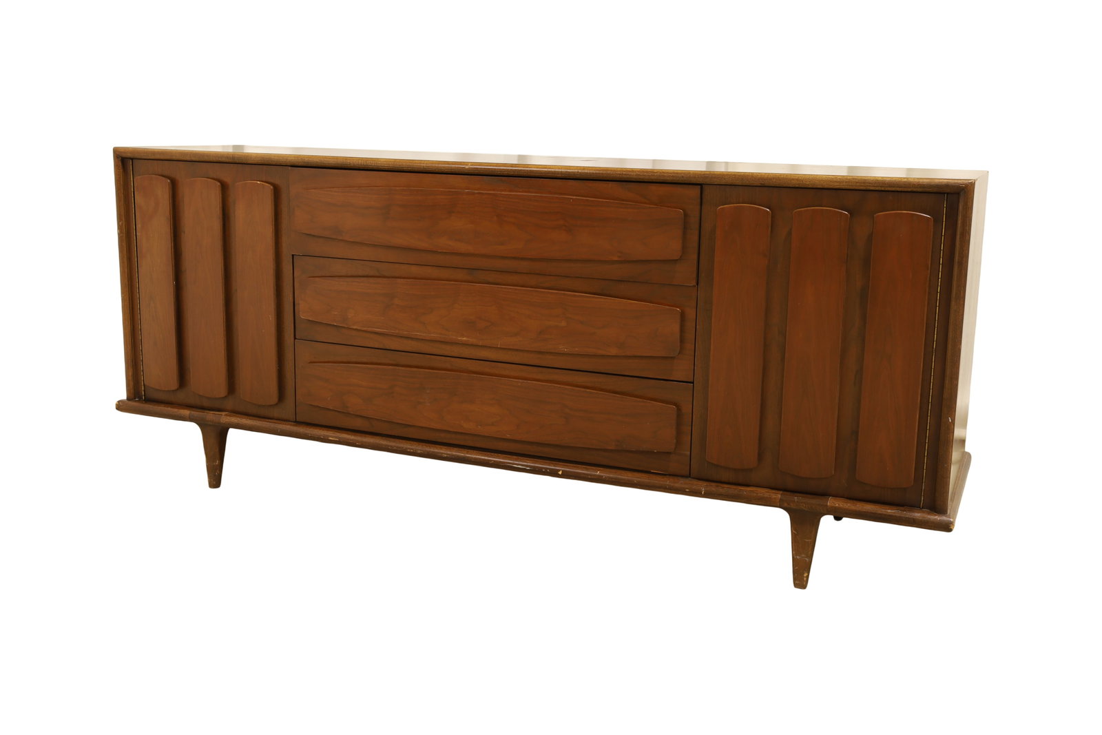 American of Martinsville - Long Dreser: An American of Martinsville long dresser Dimensions:32x76x19