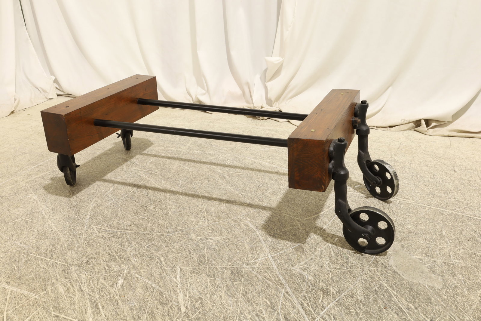Industrial Style Base: An industrial style base Dimensions:14x45x22
