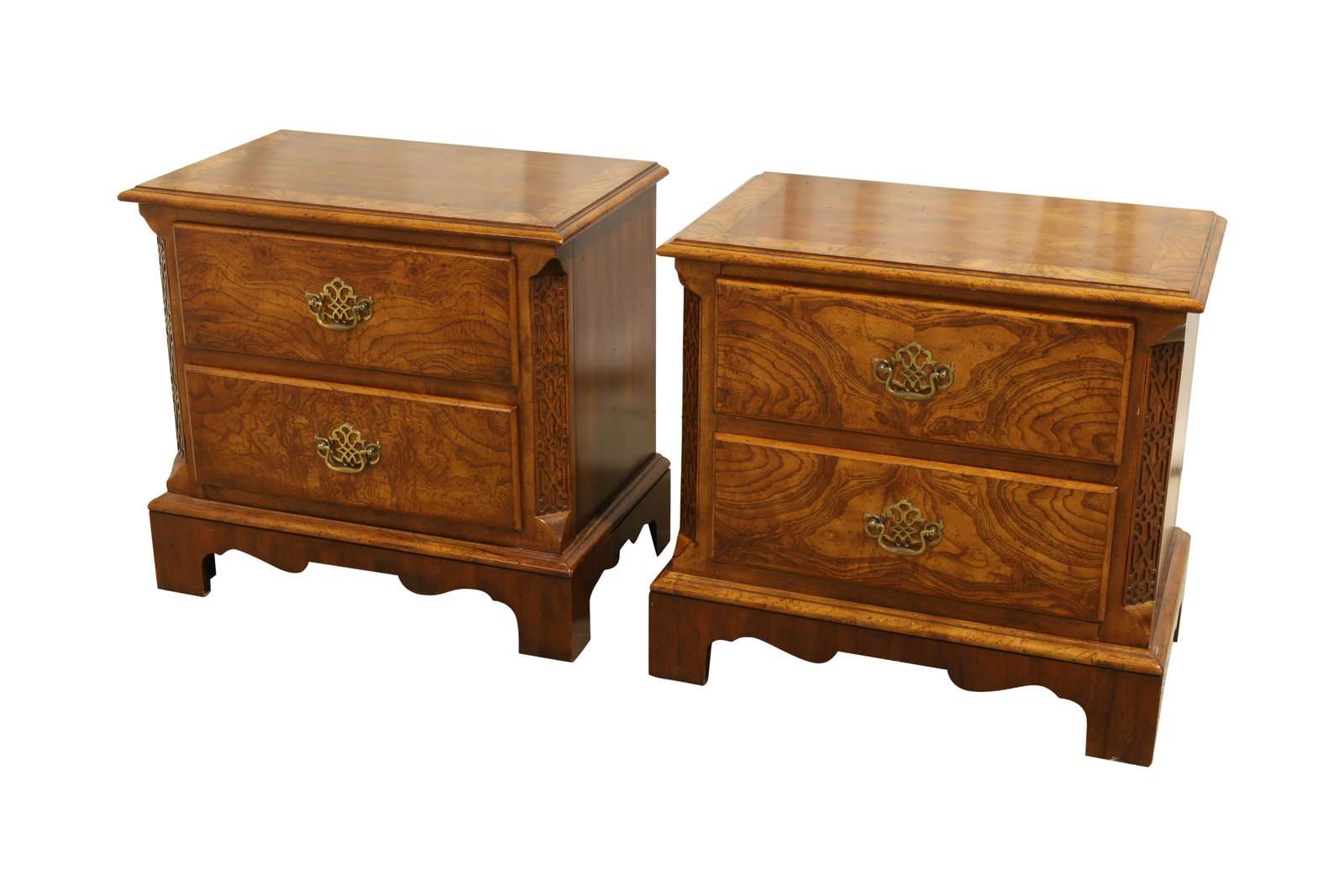 American of Martinsville End Stands - Pair: A pair of American of Martinsville Chippendale style end stands Dimensions:25x26x16