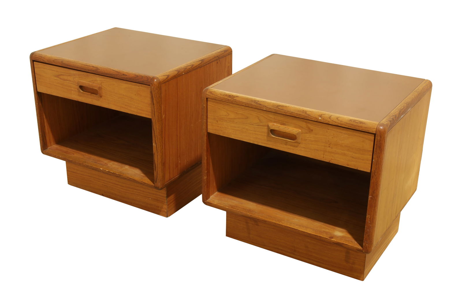 Ebco Danish Style End Stands - Pair (1 of 8)