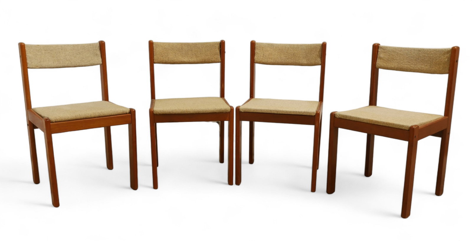 Danish Teak Chairs - 4: A set of 4 Danish teak chairs Dimensions:30x18x18