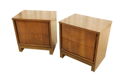 United - Diamond Front End Stands - Pair