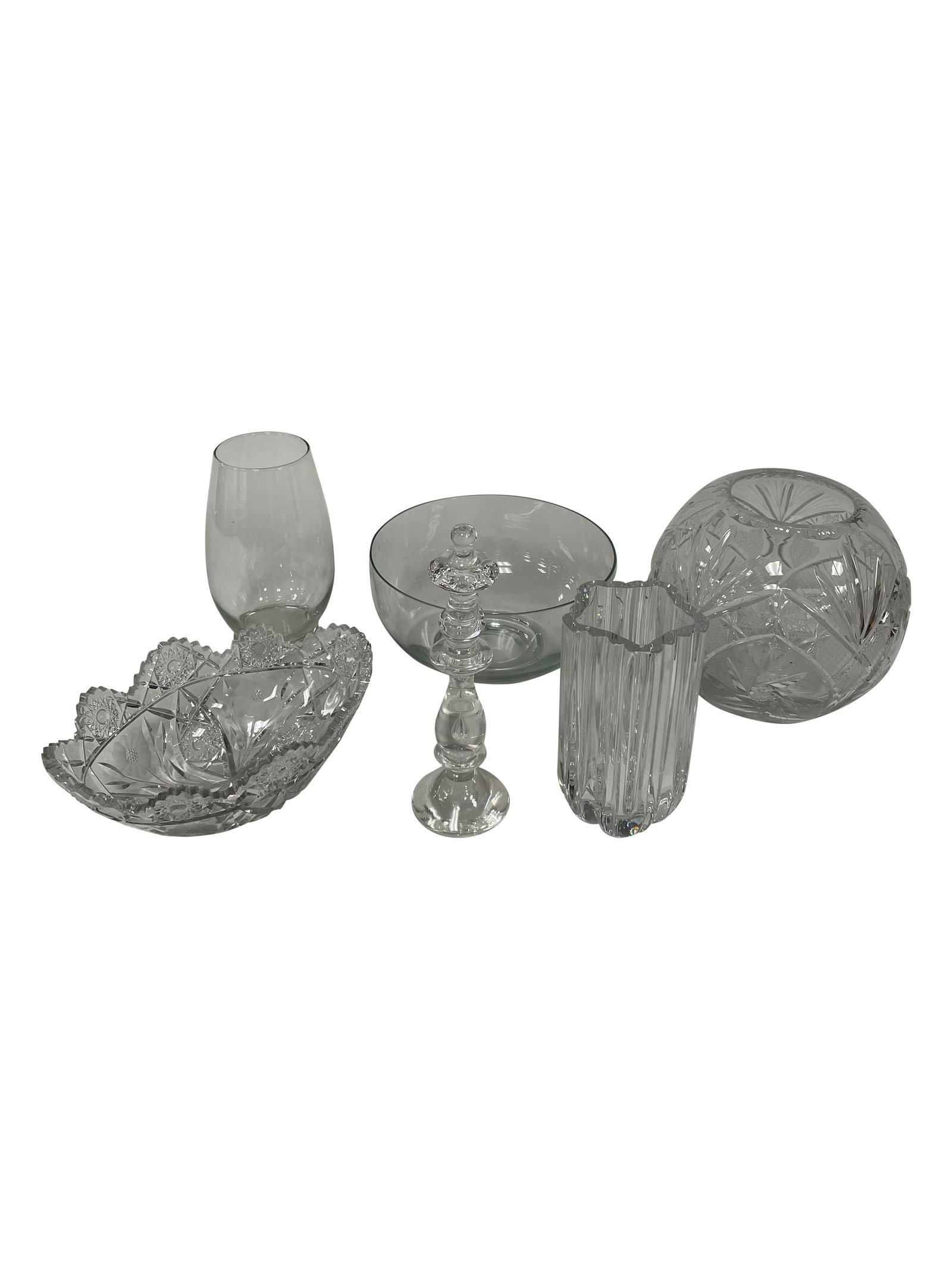 Crystal and Cut Glass - 6 Pieces: Description - Crystal and cut glass, 6 pieces. Dimensions - large round- 10" x 9"
