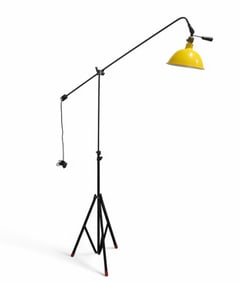 Tripod Roland Smith Victor Floor Lamp