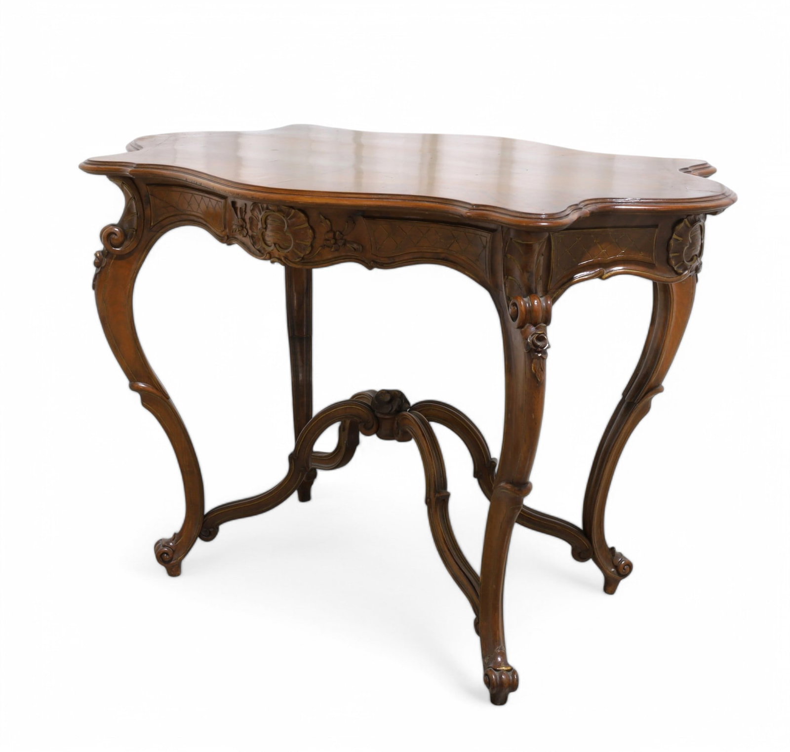 Victorian Walnut Turtle Top Table (1 of 13)