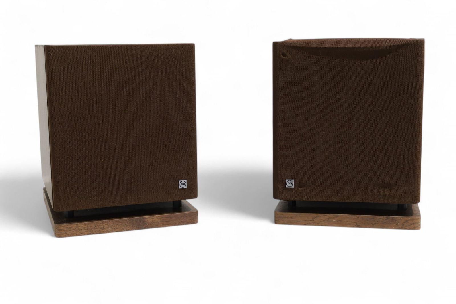 Mid Century Modern Point Source PS 10 Speakers - Pair (1 of 9)