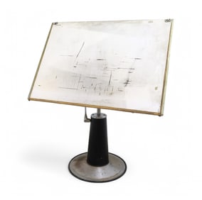 Hydraulic Drafting Table