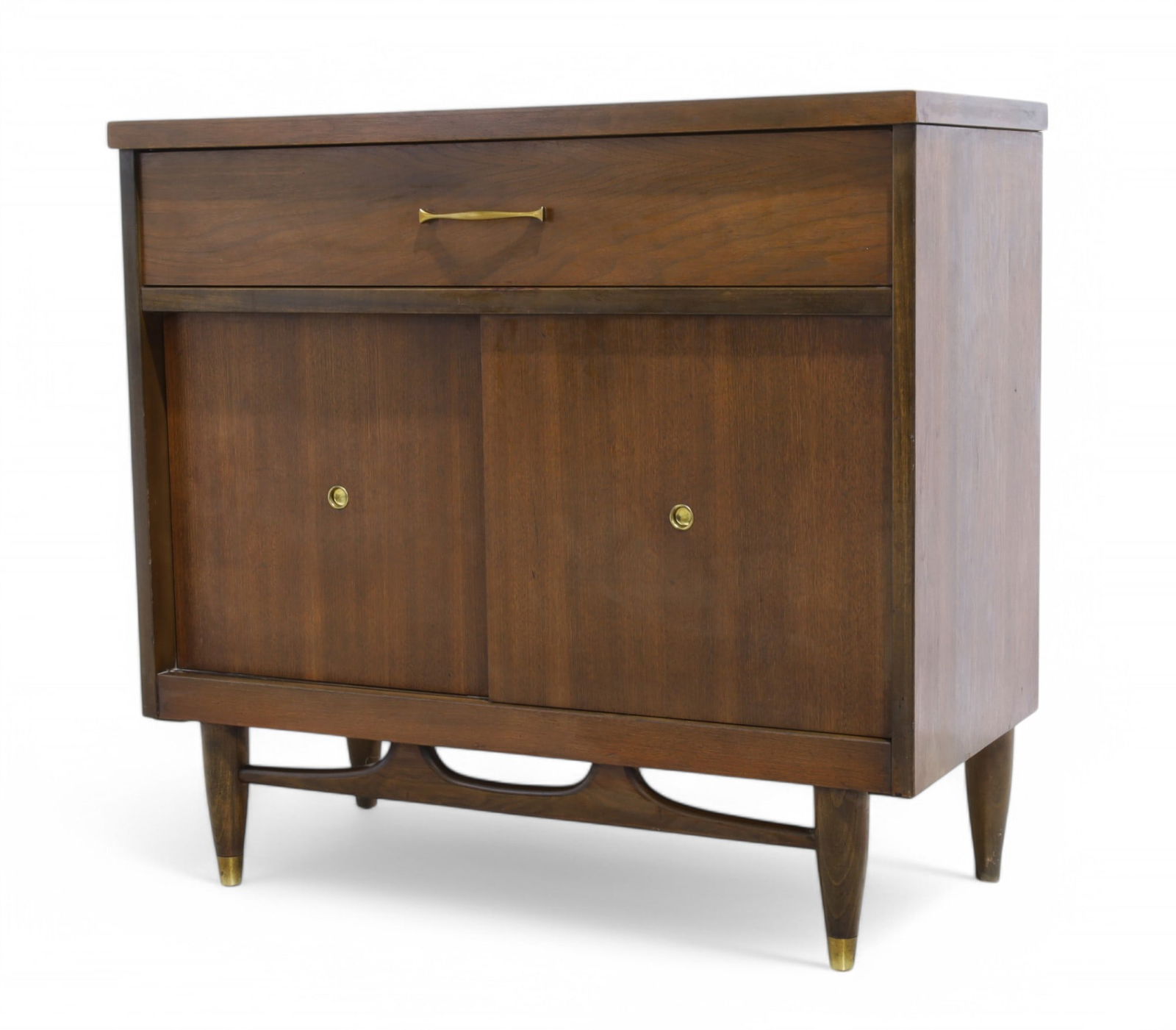 Bassett Sliding Door Server: A Bassett server with sliding Dimensions:32x34x16