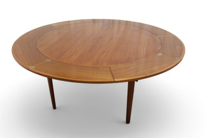 Dyrlund Flip Flap Dining Table