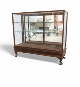 Vintage Oak Showcase