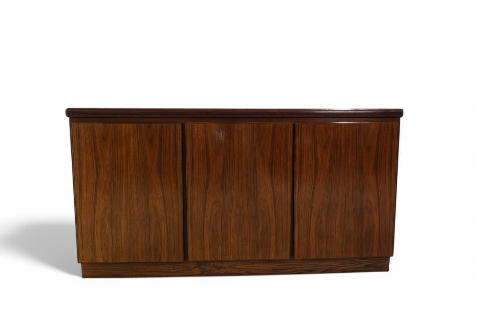 Rasmus Rosewood Credenza: A Rasmus Danish rosewood credenza Dimensions:32x61x19