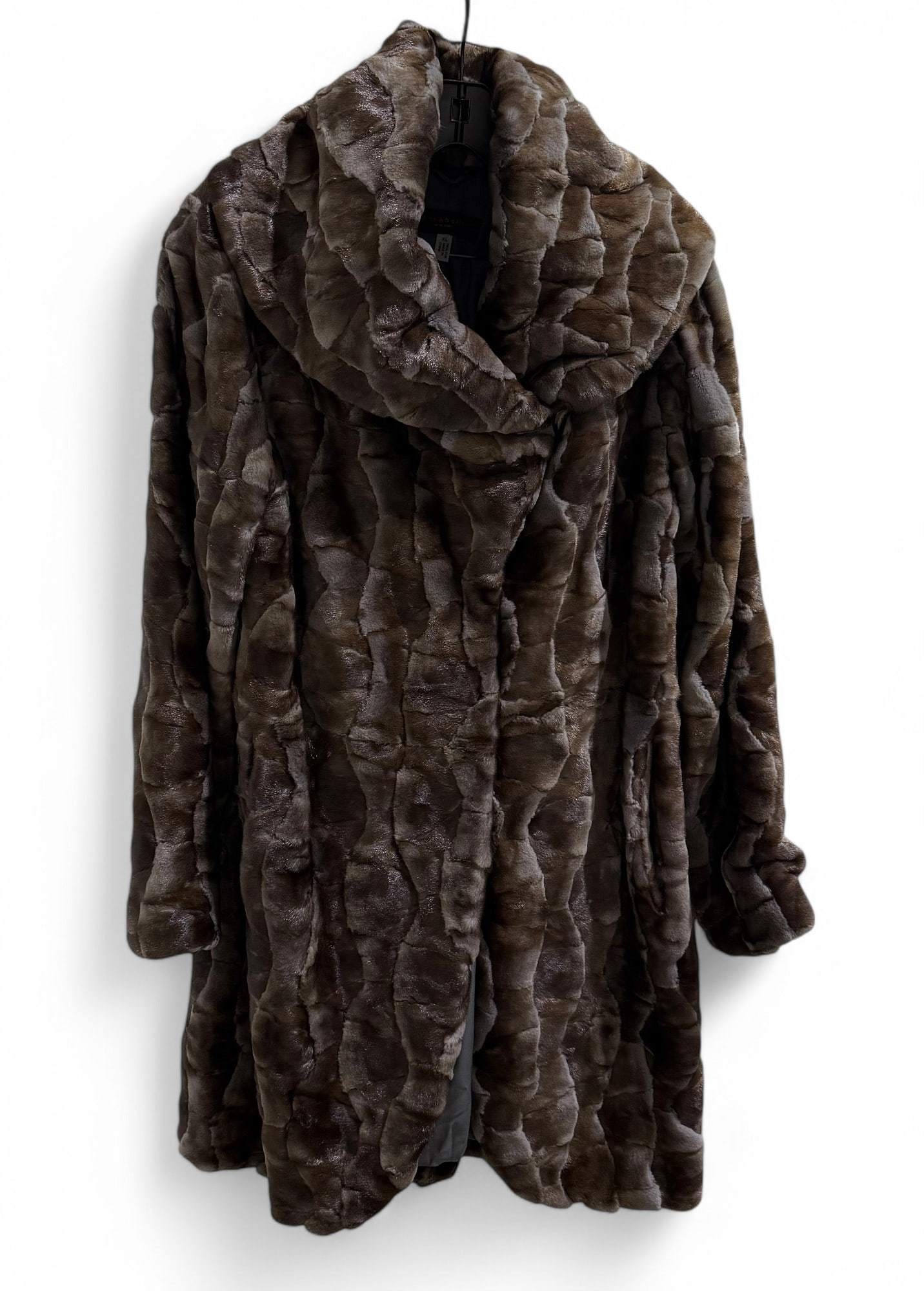 Annbella NY Gray Mink Coat: An Annabella New Yorl gray mink coat, size XL