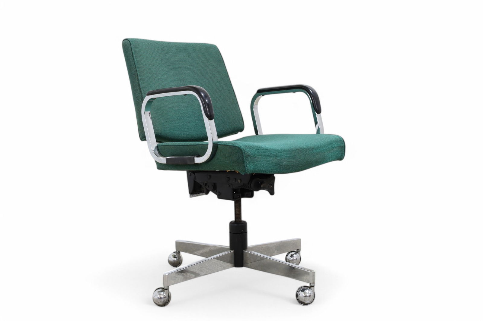 Harter Furniture Corp. Office Chair (1 of 7)