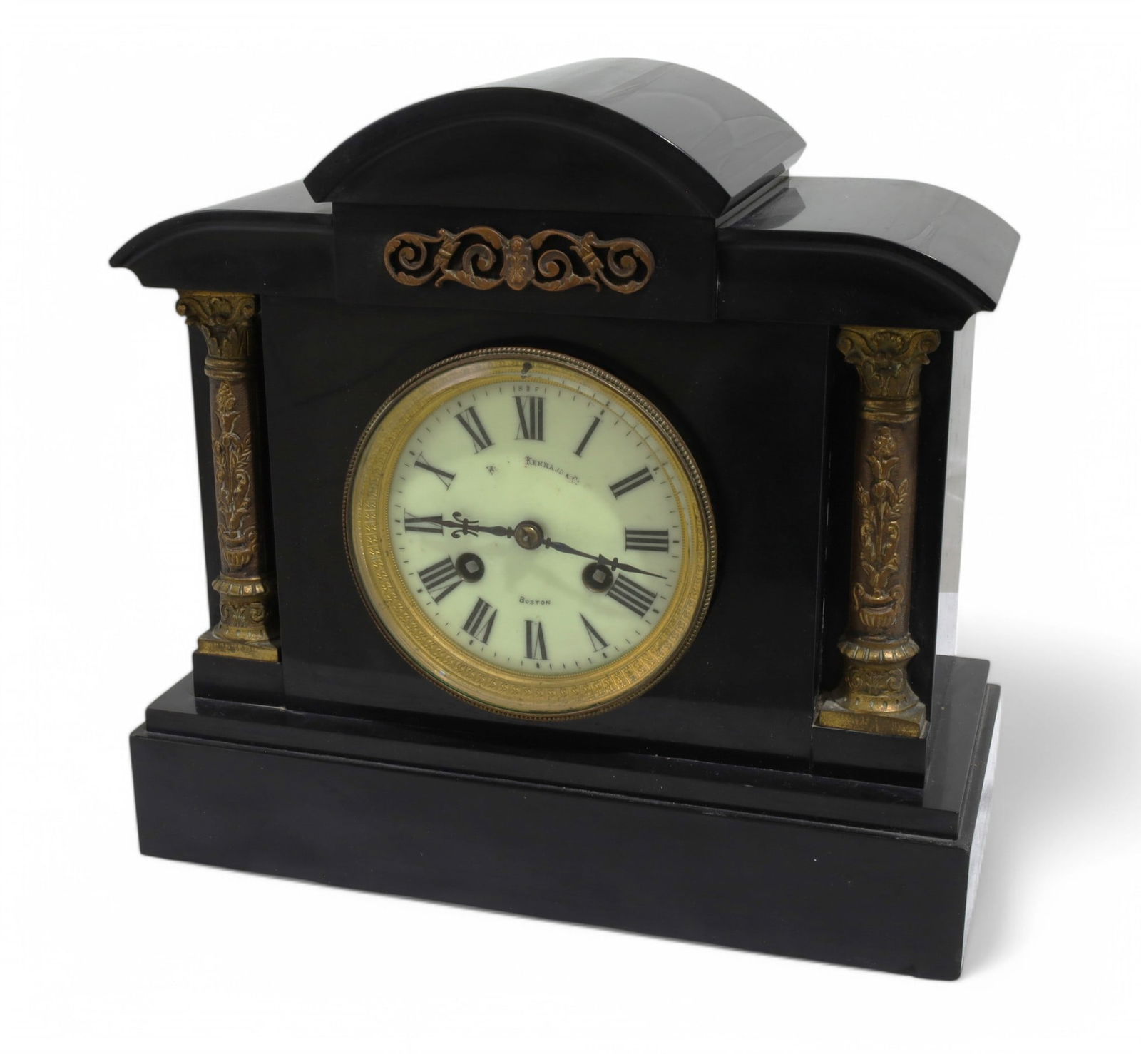 Marble Mantle Clock: A marble mantle clock Dimensions:10x11x5