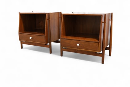 Kipp Stewart End stands - Pair