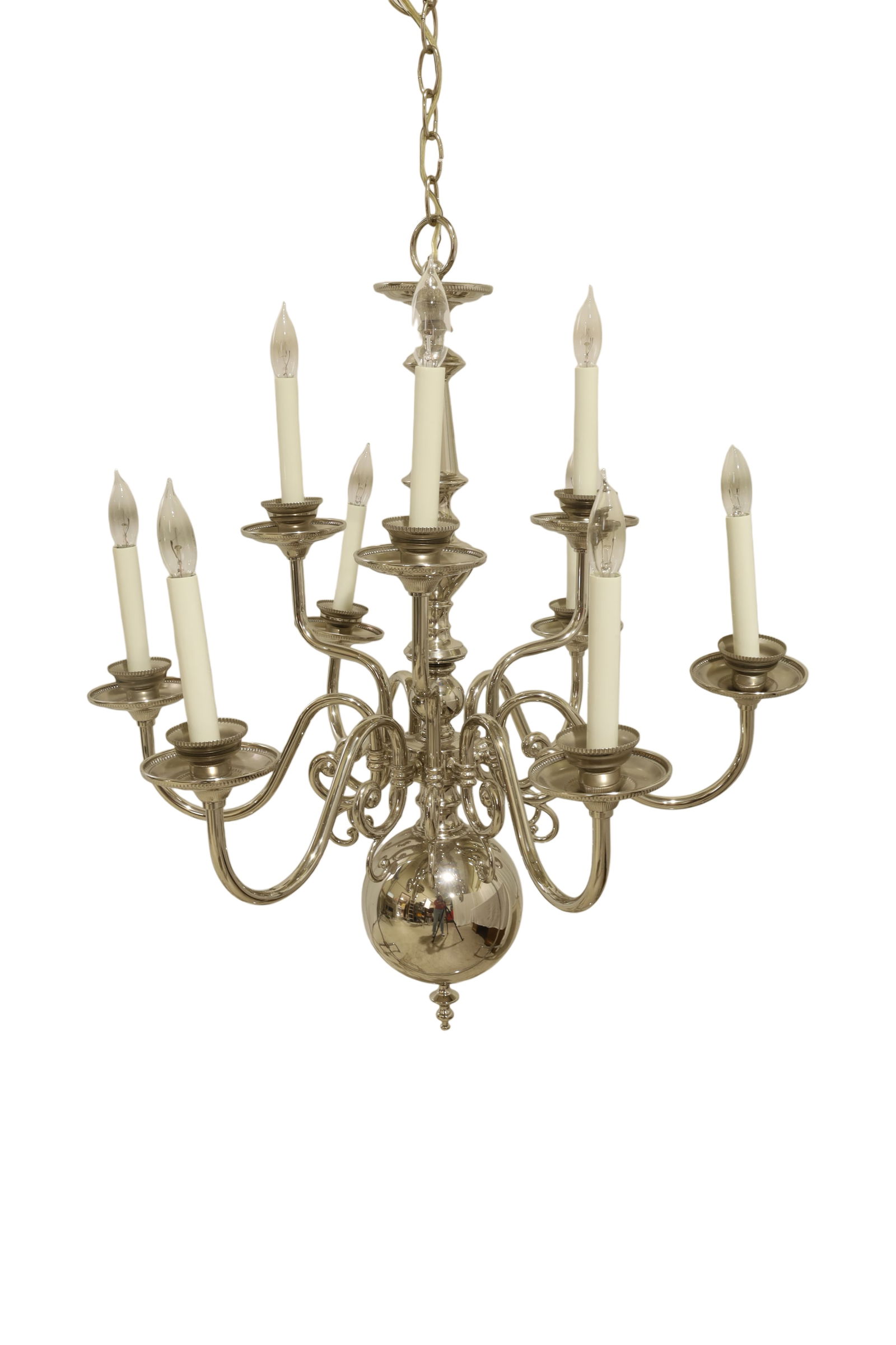 Chrome Chandelier: A chrome chandelier Dimensions:28x25