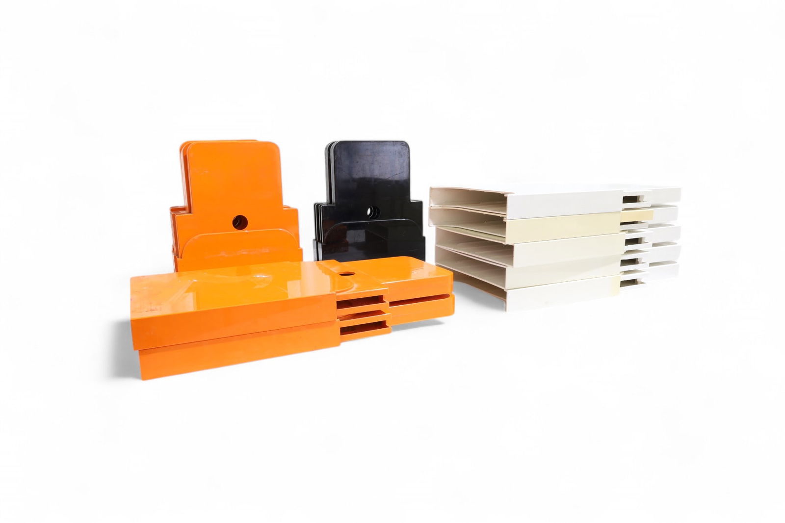 Kartell Plastic Shelf Parts - 13 Pcs. (1 of 4)