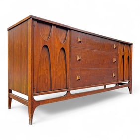 Broyhill Brasilia Dresser