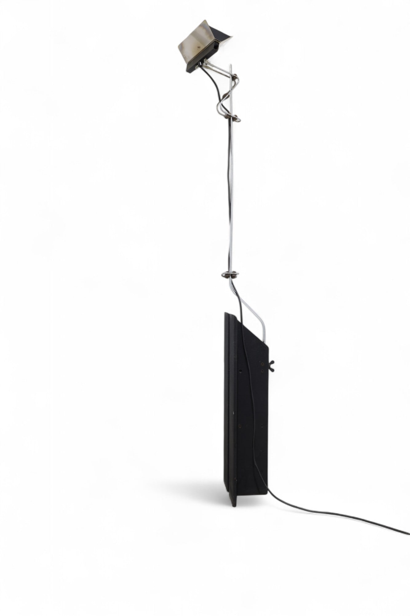 Ennio Chiggio Model N J  Floor Lamp (1 of 12)