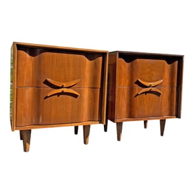 Mid Century Modern Vintage Nightstands - Pair