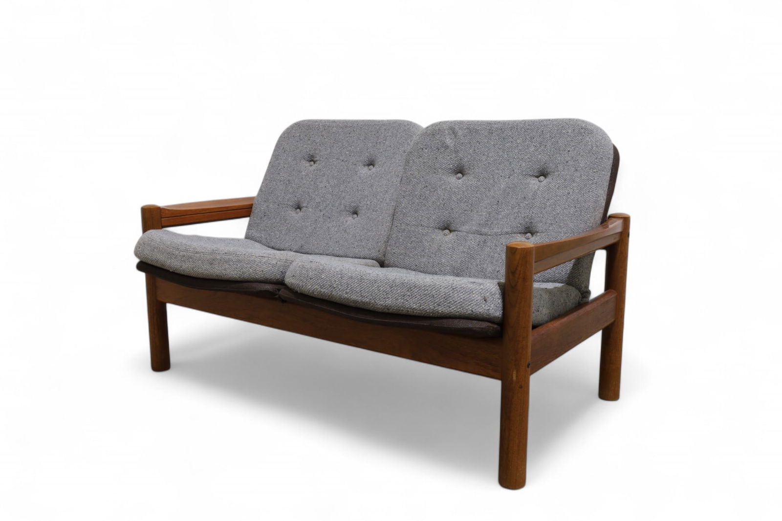 Domino Mobler Danish Love Seat (1 of 9)