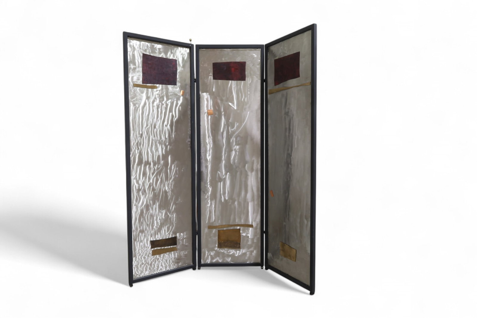 GARY MAGAKIS 3 Panel Mixed Metal Screen: A GARY MAGAKIS 3 panel mixed metal screen Dimensions:67x60